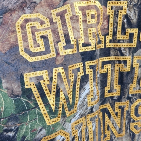 GIRLS WITH GUNS GWG Camo Print Long Sleeve V Neck Shirt - Picture 5 of 8